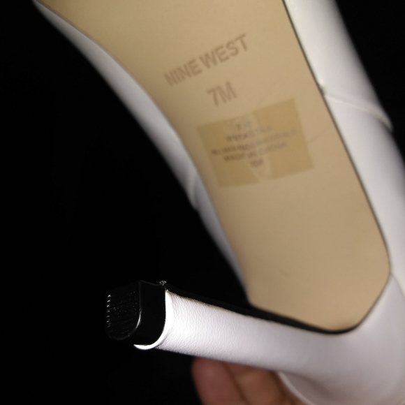 🆕⭐Nine West Off White Tasta heel boots - Picture 11 of 13